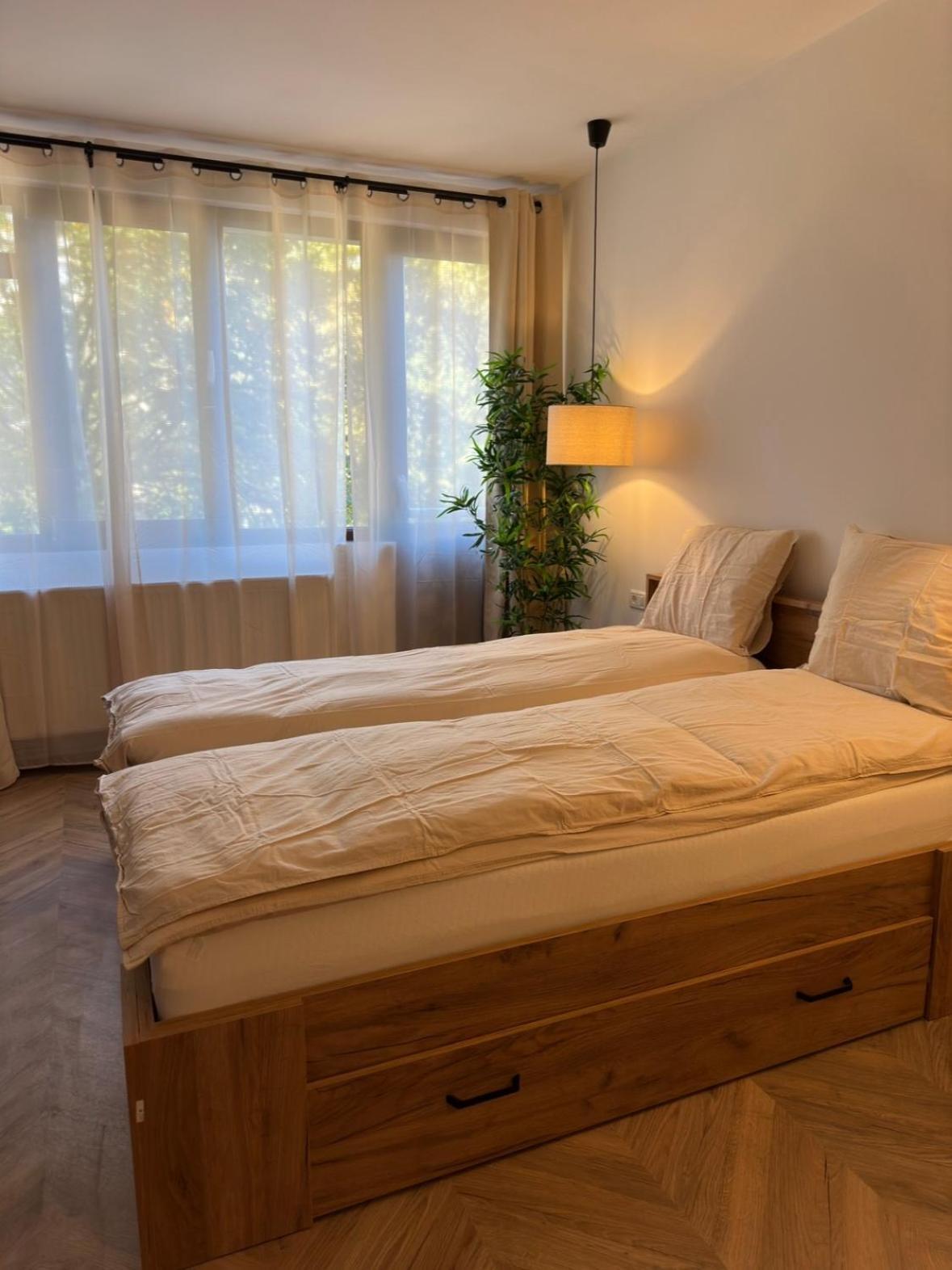 One Room Apartment- Self Check-In 24H Resita Eksteriør bilde